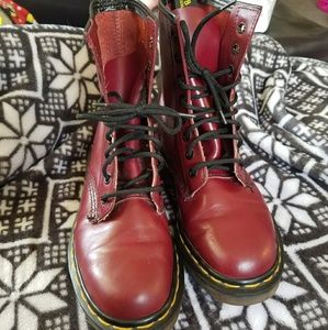 FINAL PRICE 🎉 Doc martens